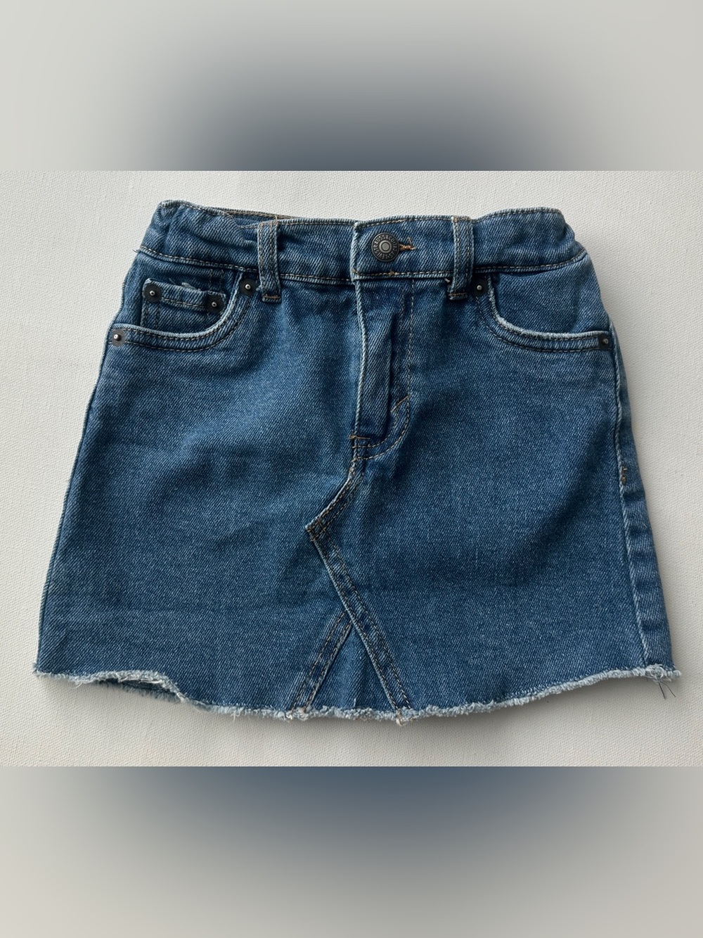 Levi's Strauss & Co. girl’s  Blue Denim mini Skirt.  Size 4T.